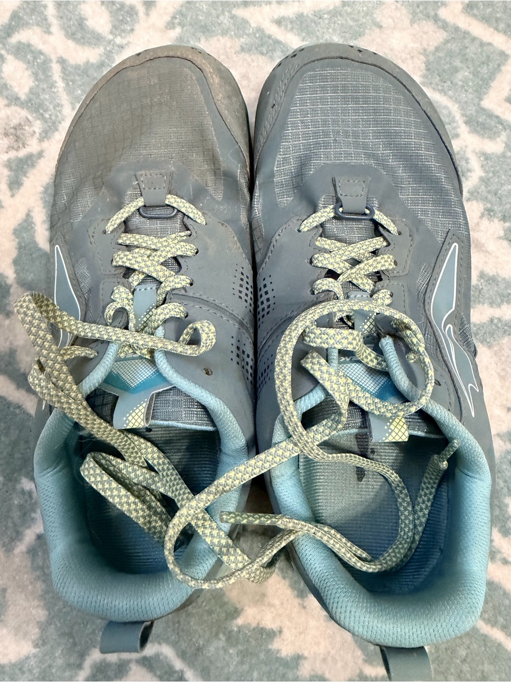 Women's Altra Lone Peak 5 size 9